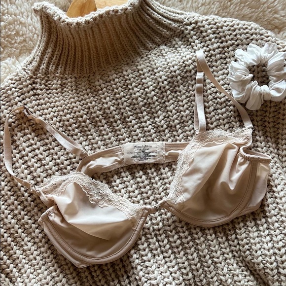 Simply Vera Wang Nude bra - Picture 1 of 6